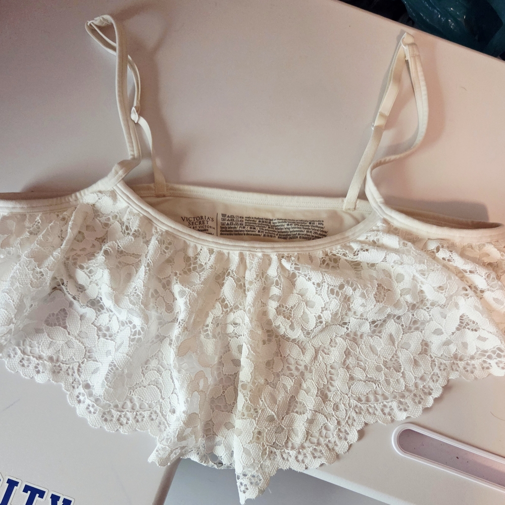 Victoria's Secret Cream Lace Bralette